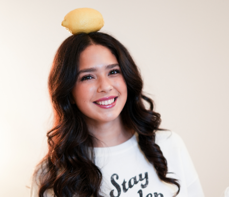 STAY GOLDEN Sweatshirt